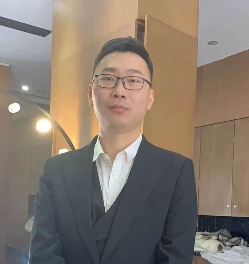 Picture of Es Zou