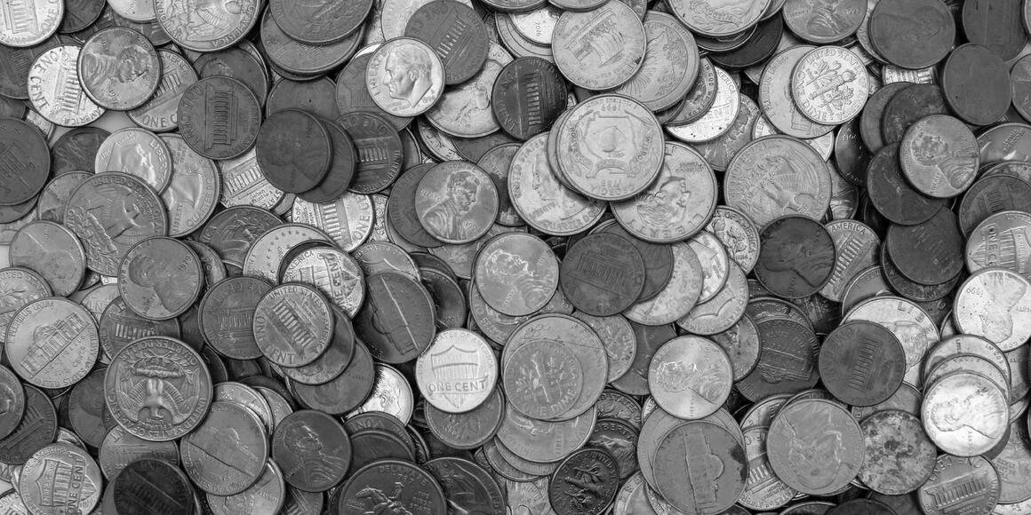 Image of US coins for blog on 5 Problems with Kubernetes Cost Estimation Strategies