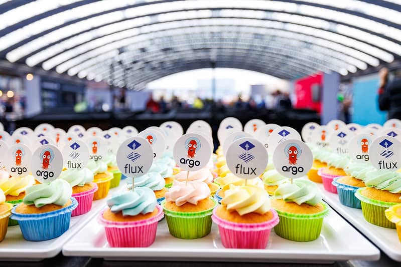 Colorful cupcakes with argo and flux logo