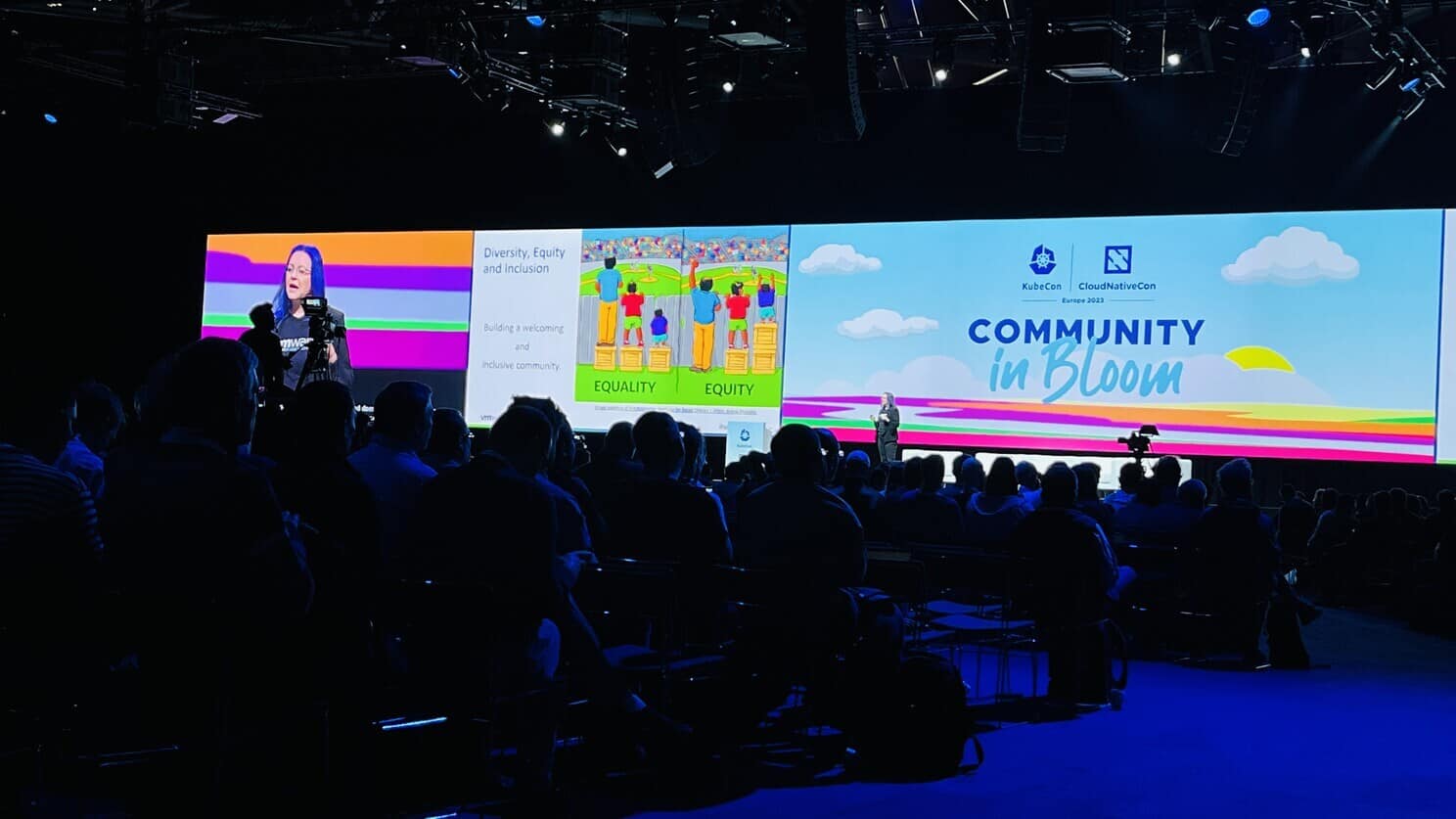 Dawn Foster talking about equity in front of participants at KubeCon + CloudNativeCon Europe 2023 - Community in Bloom event