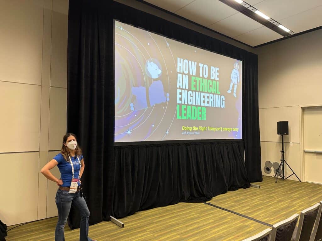 Adriana Villela presenting on stage