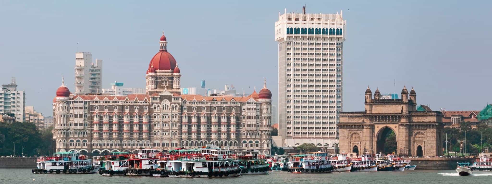 A wikipedia photo image of the Apollo Bunder waterfront